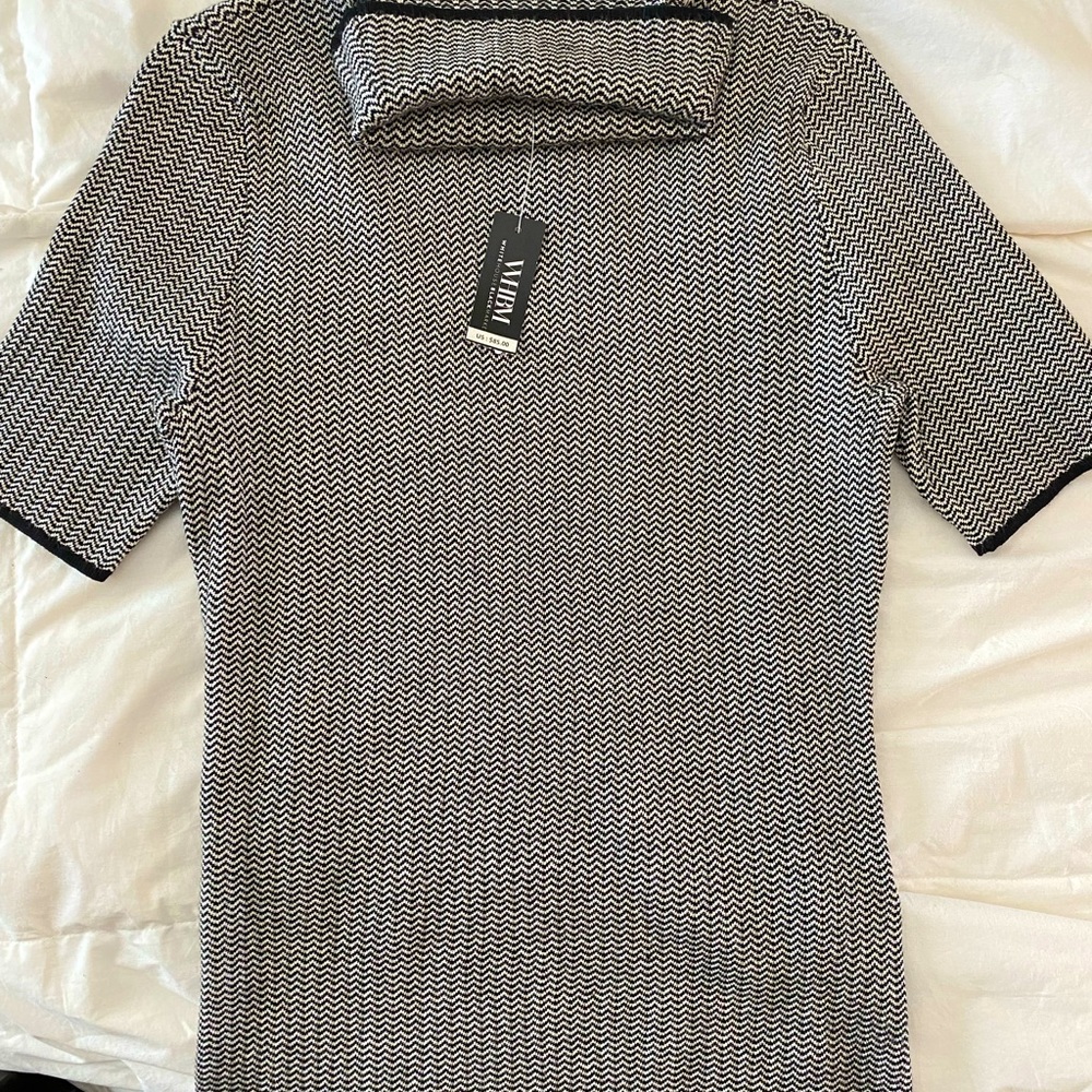 WHBM chevron short sleeve turtleneck sweater